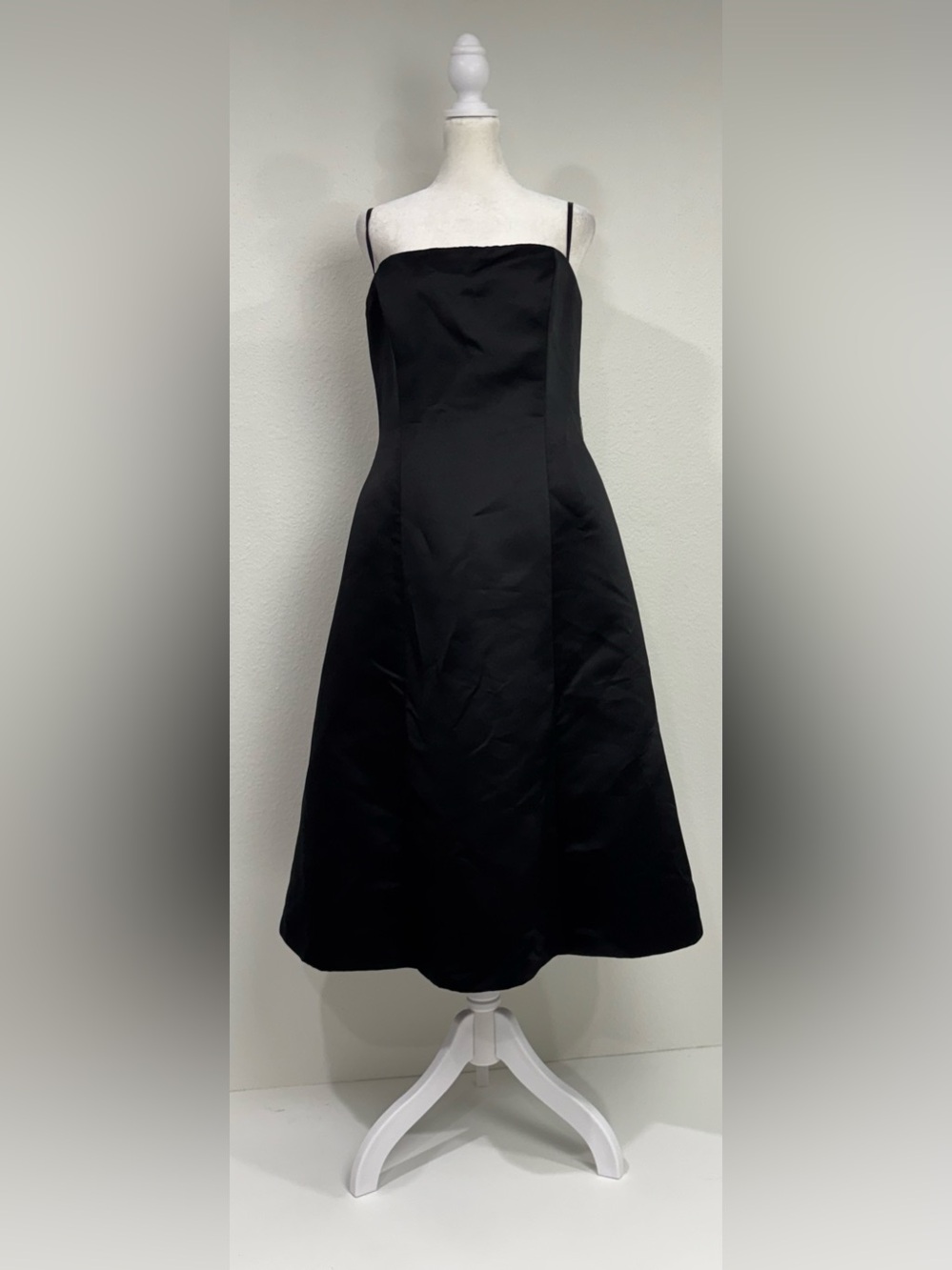 BCBGMAXAZRIA Black Satin Midi Fit & Flare Strapless Cocktail Dress Size 12 - Picture 2 of 15